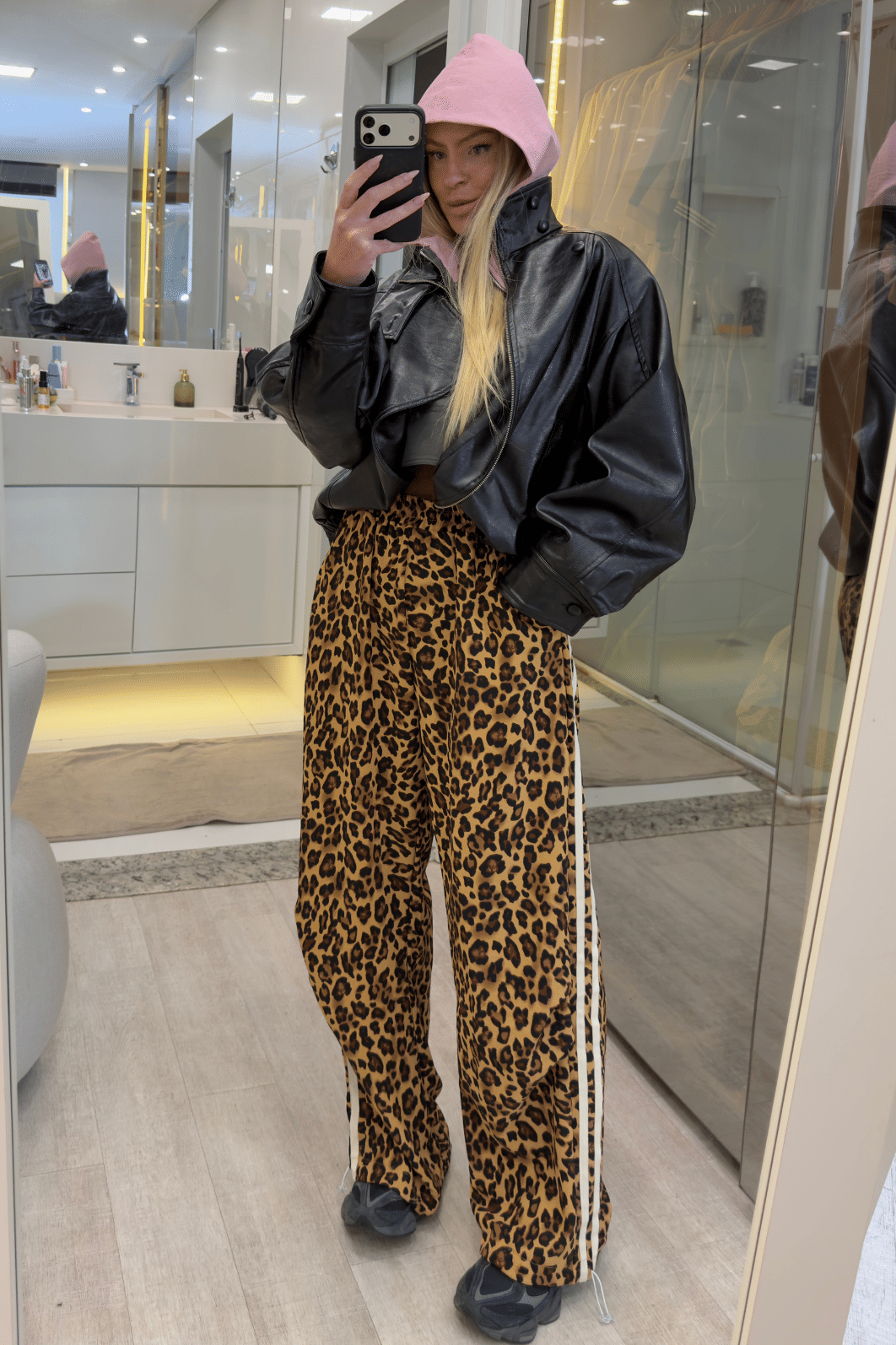 Calça track pants ONÇA com listras Calça track pants ONÇA com listras