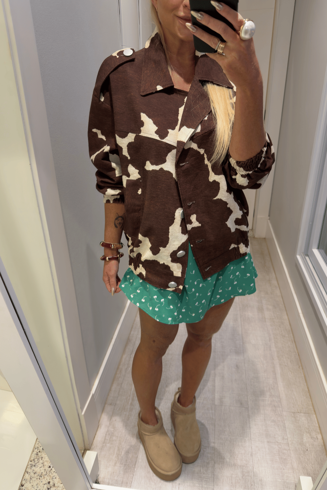 Jaqueta bomber estampa de vaca Jaqueta bomber estampa de vaca