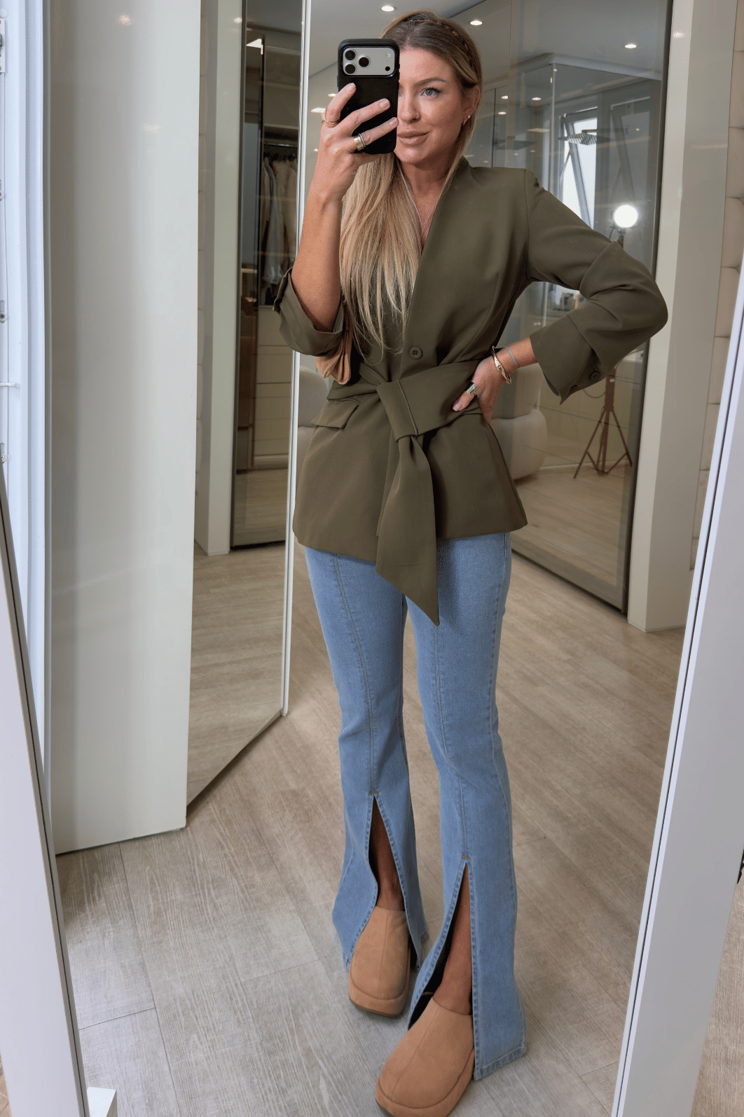 Blazer alfaiataria com cinto Lívia Blazer alfaiataria com cinto Lívia