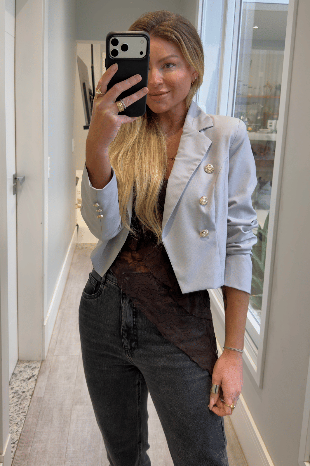 Blazer alfaiataria curto Celina CINZA Blazer alfaiataria curto Celina CINZA