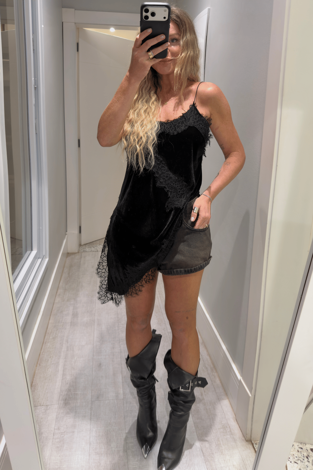 Short jeans curto PRETO Elowen Short jeans curto PRETO Elowen