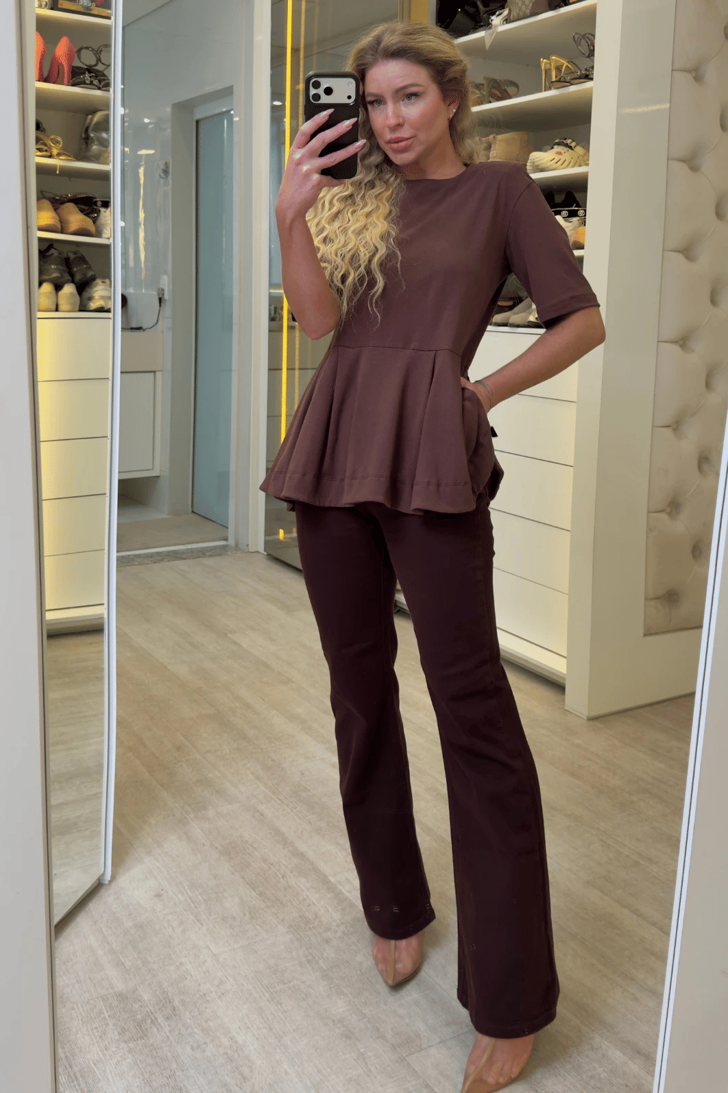 Calça jeans flare MARROM Olivia Calça jeans flare MARROM Olivia