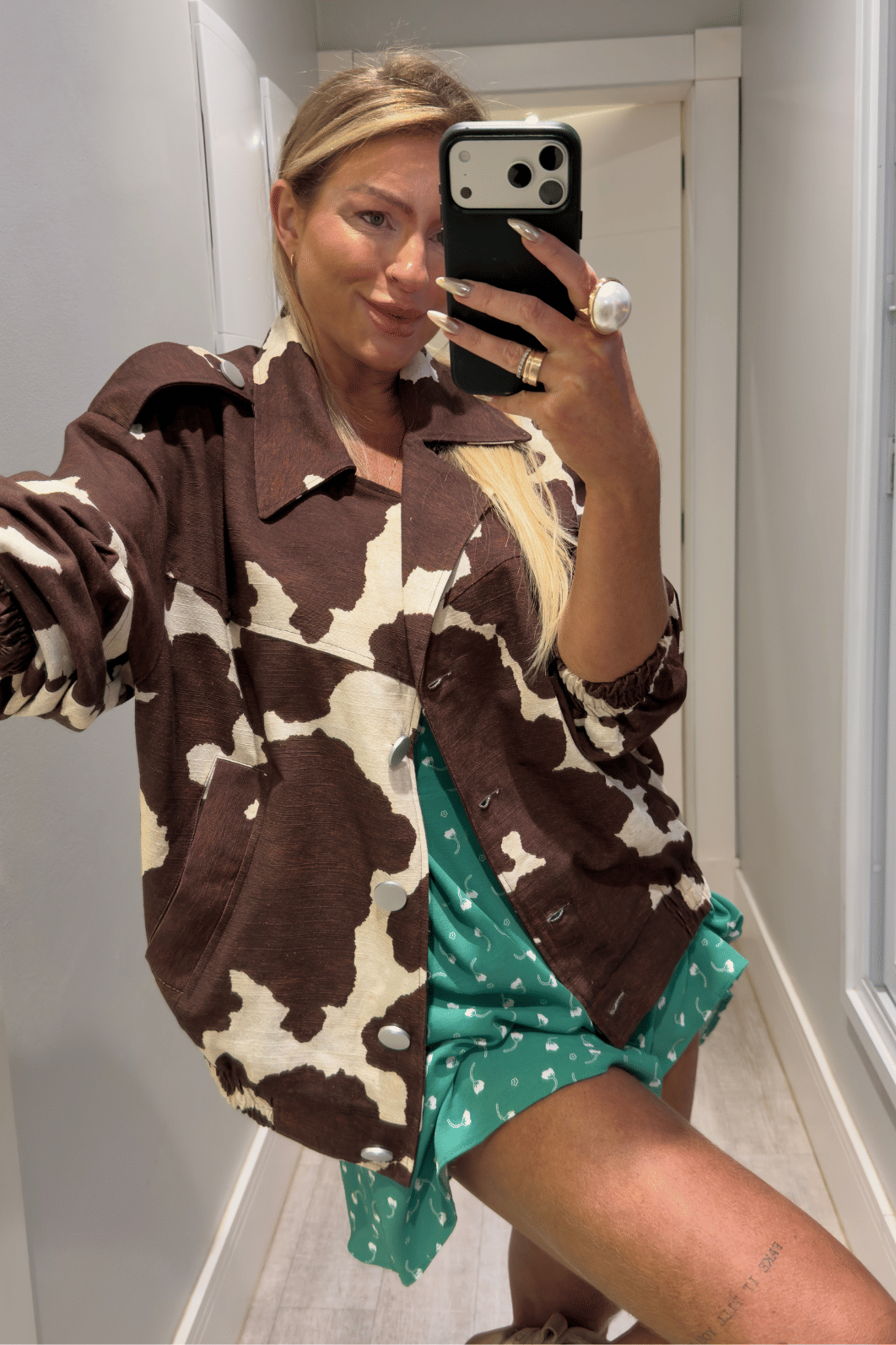 Jaqueta bomber estampa de vaca Jaqueta bomber estampa de vaca