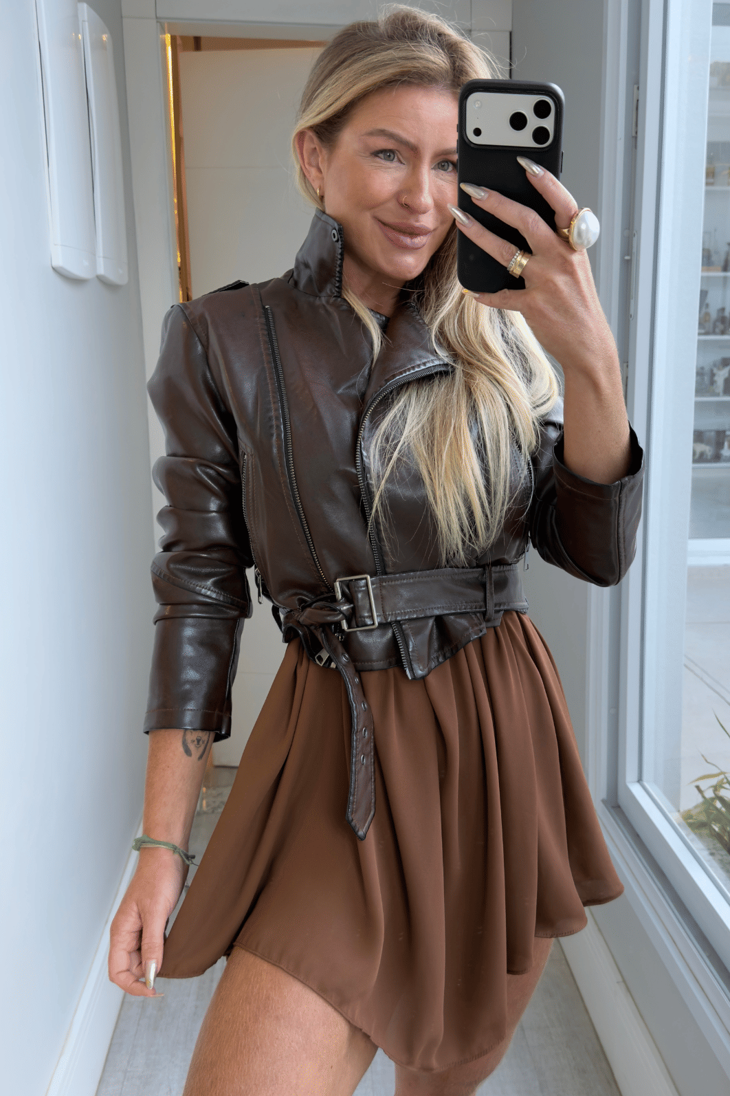 Jaqueta em couro Coffee Maelle Jaqueta em couro Coffee Maelle