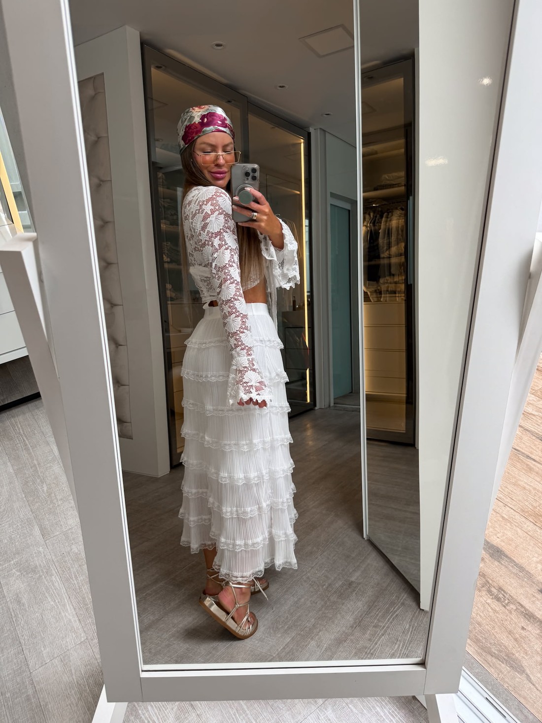 Saia midi de tule plissada com babados Olive Saia midi de tule plissada com babados Olive