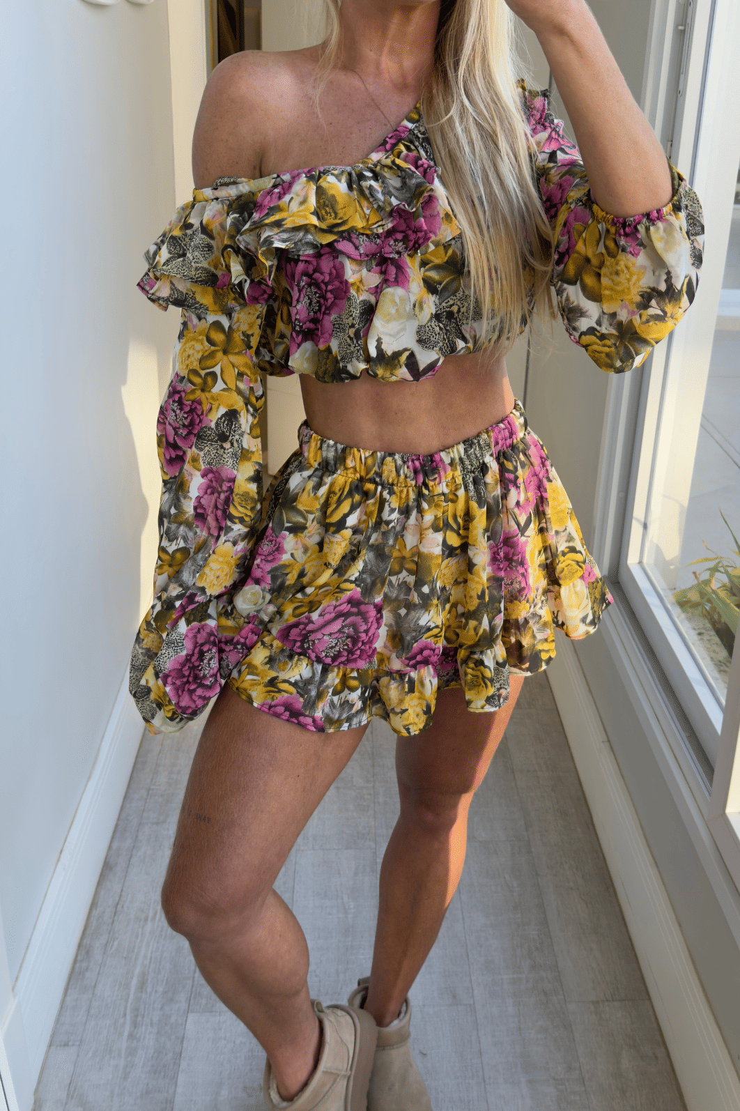 Conjunto camisa e short com babados Milena