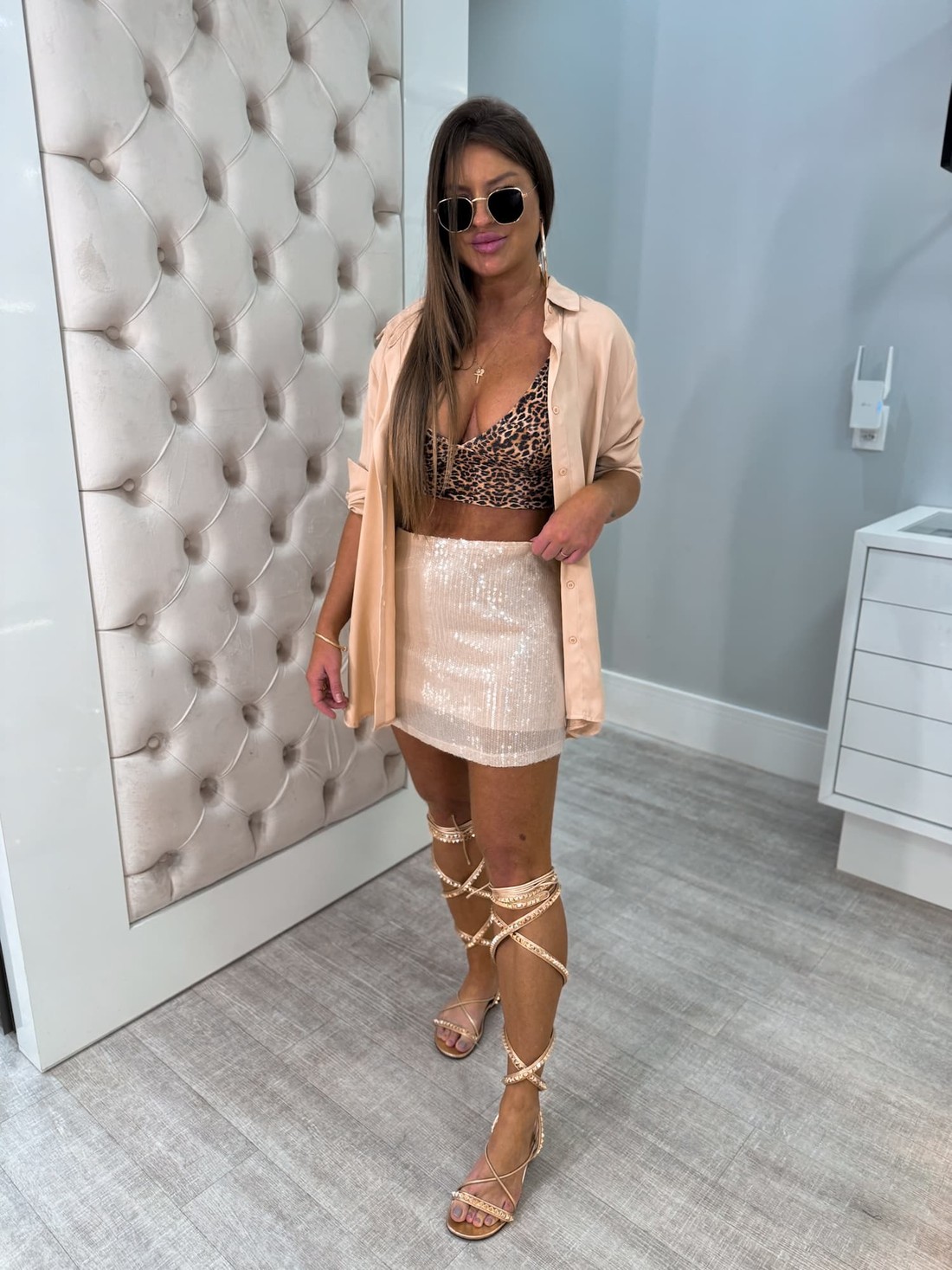 Saia reta paetê bege Saia reta paetê bege