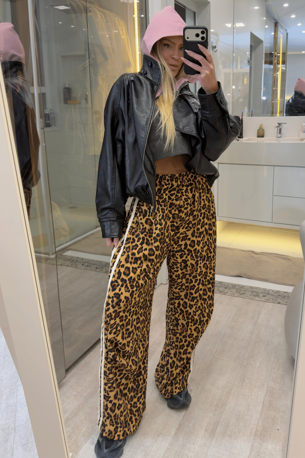 Calça track pants ONÇA com listras Calça track pants ONÇA com listras