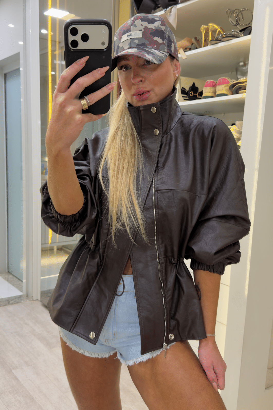 Jaqueta parka em couro Carol Jaqueta parka em couro Carol