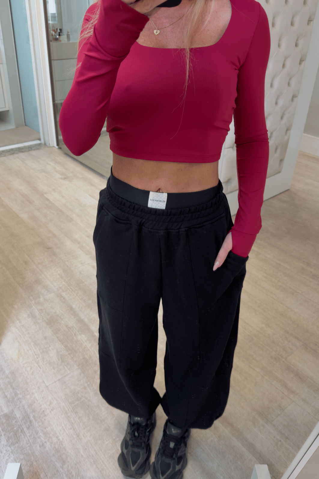 Blusa cropped em poliamida com detalhe de dedinho Grasi VERMELHO Blusa cropped em poliamida com detalhe de dedinho Grasi VERMELHO