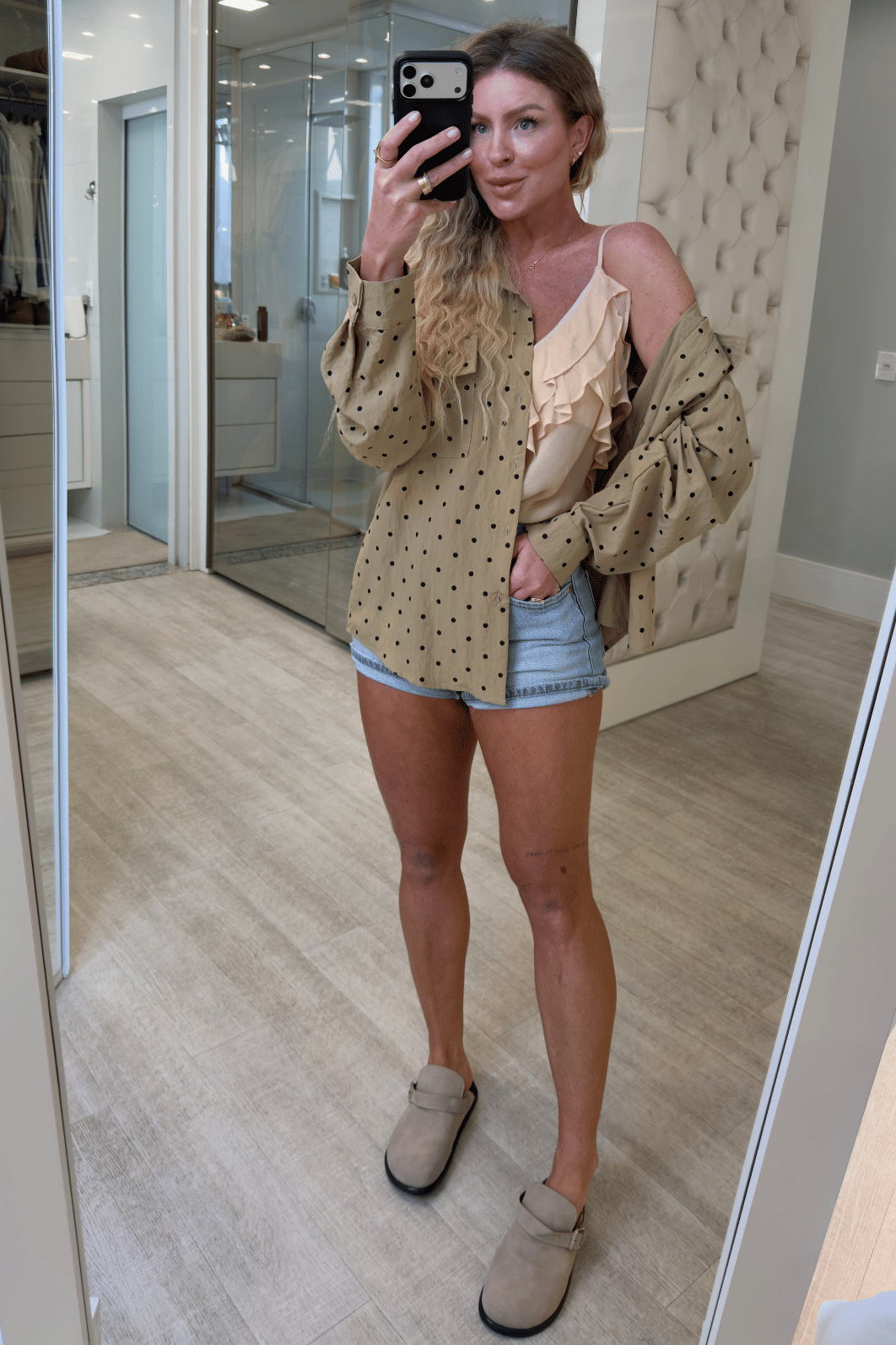 Camisa alongada estampa de poá tricoline Maria Camisa alongada estampa de poá tricoline Maria