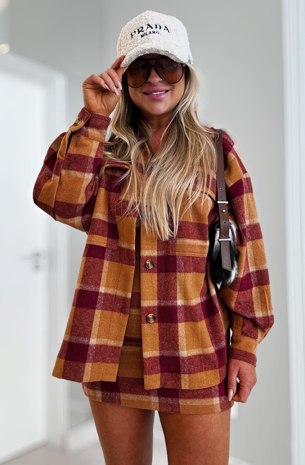 Saia de lã xadrez licor de cereja