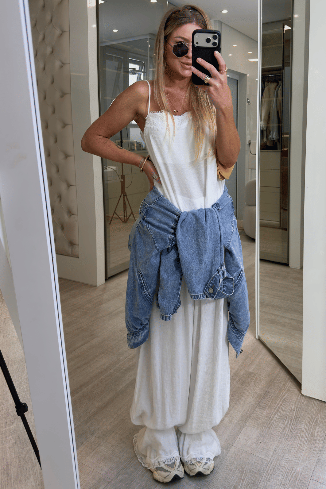 Calça balloon com detalhes em renda Paola Calça balloon com detalhes em renda Paola