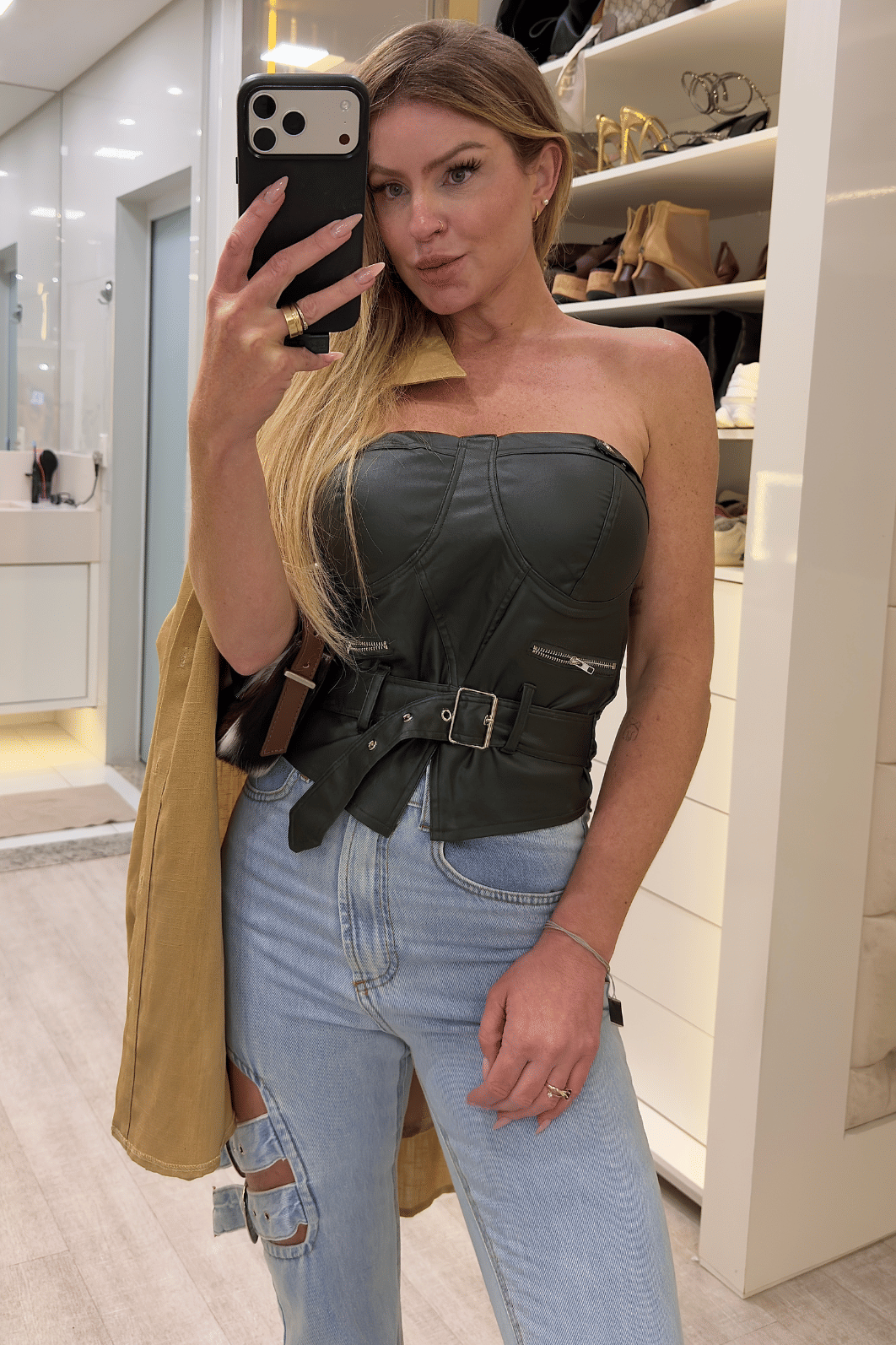 cropped corset em couro sintético BLENDA