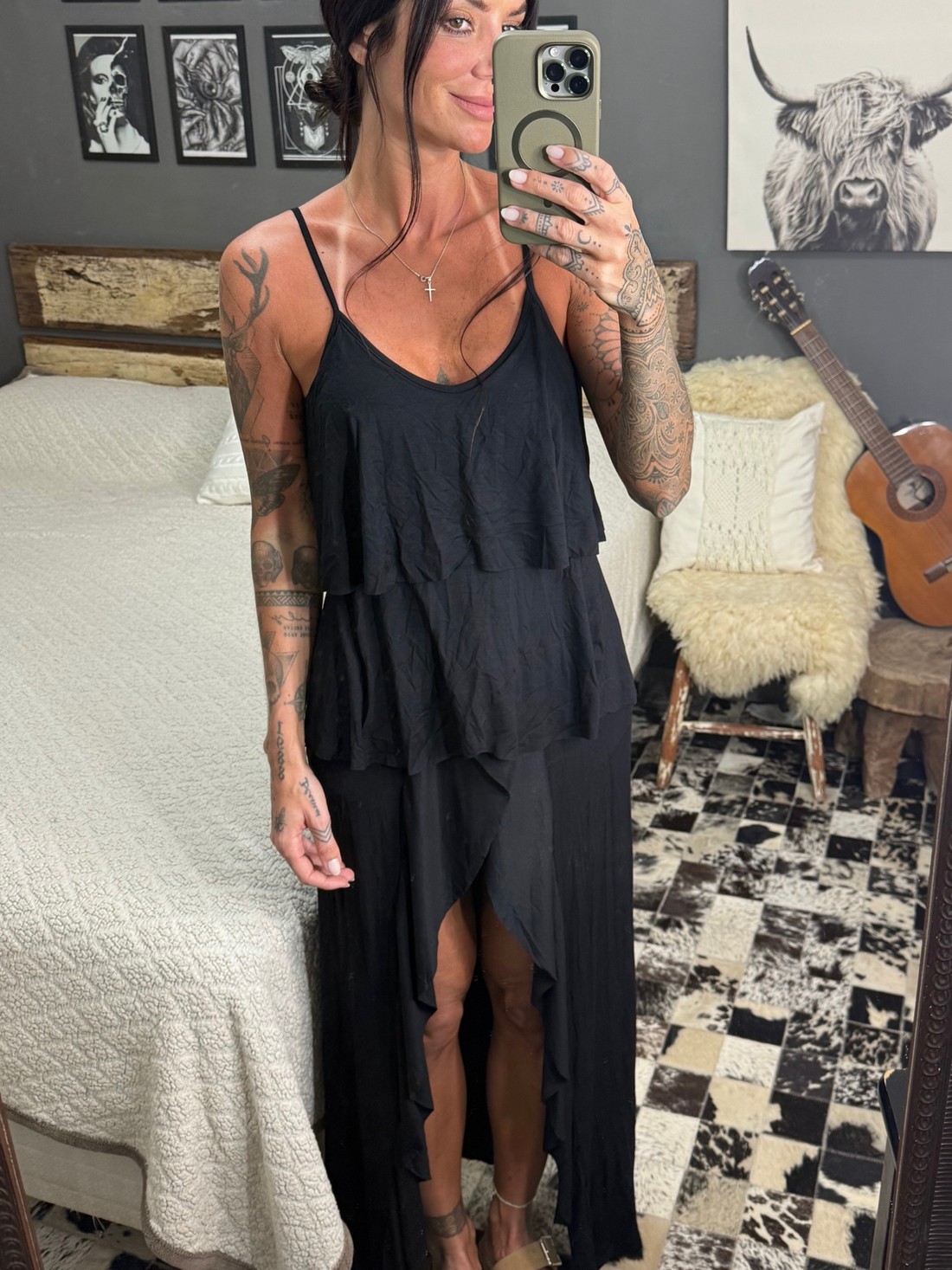 Blusa alongada com babados e abertura Gabi Blusa alongada com babados e abertura Gabi