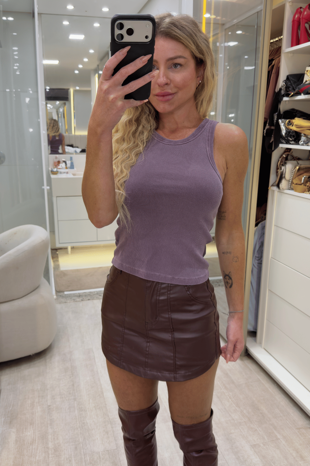Short saia  em couro sintético MARROM Azure