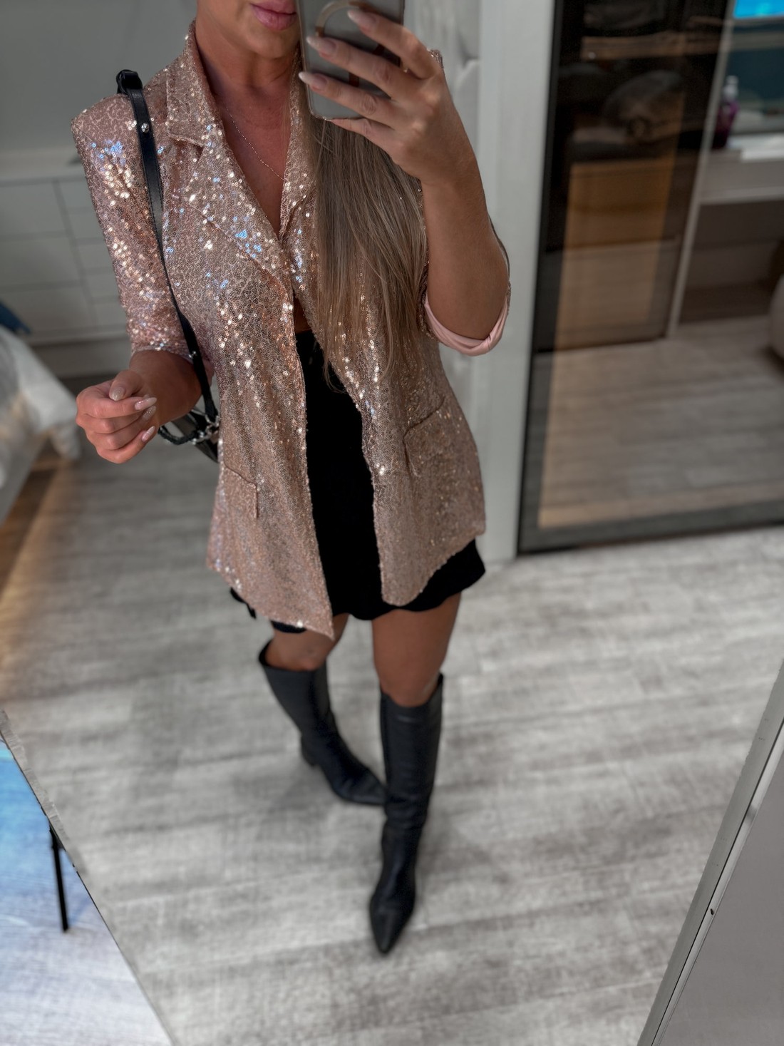 Blazer alongado de paetê Blazer alongado de paetê