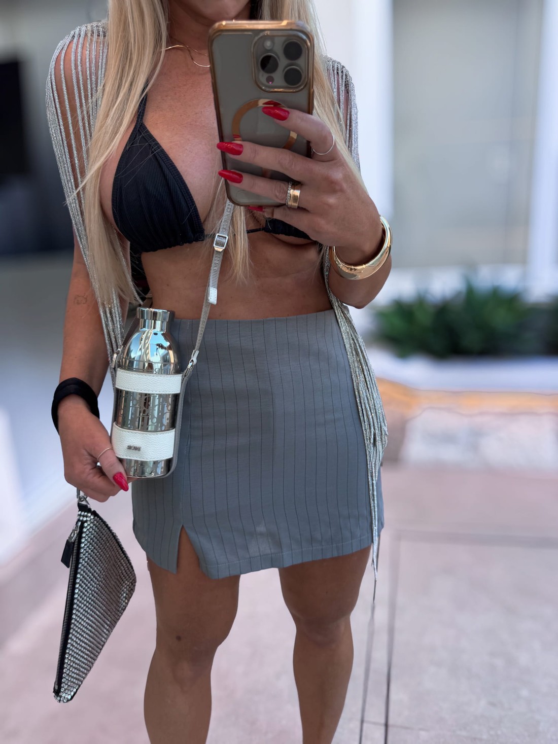 Short saia curta risca de giz cinza