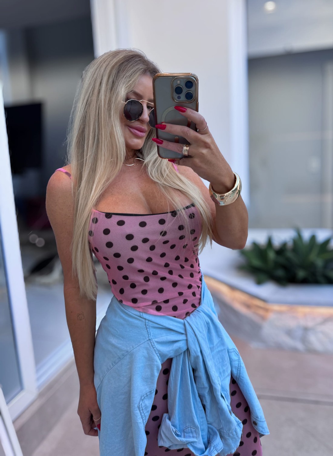 Bracelete dourado largo Bracelete dourado largo