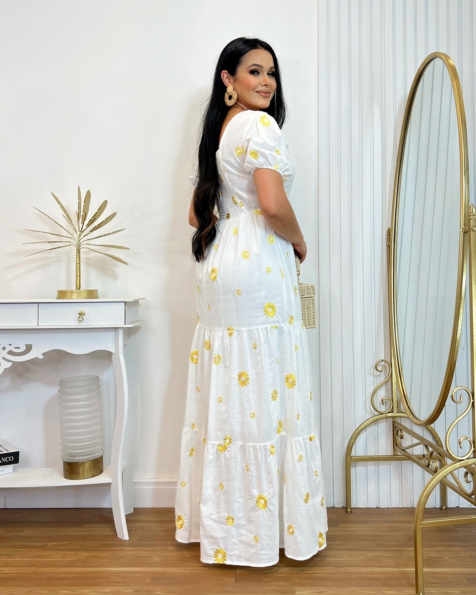 Vestido Longo Em Algodão Bordado Com Flores Amarelas 2213 Vestido Longo Em Algodão Bordado Com Flores Amarelas 2213