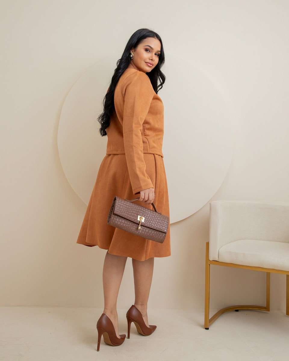 Conjunto Suede Saia e Casaco 0204 Conjunto Suede Saia e Casaco 0204
