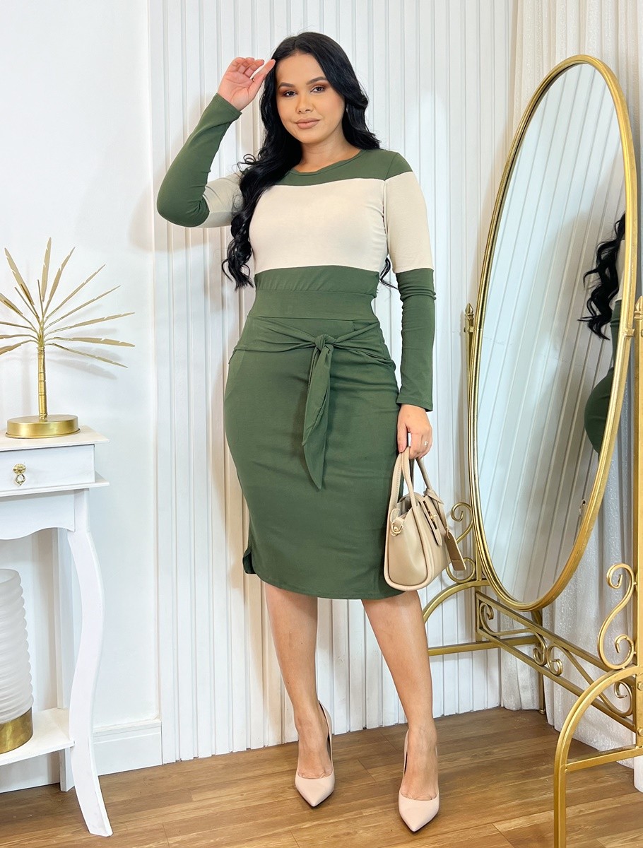 Conjunto Saia Com Amarração e Blusa Manga Longa 0250 Conjunto Saia Com Amarração e Blusa Manga Longa 0250