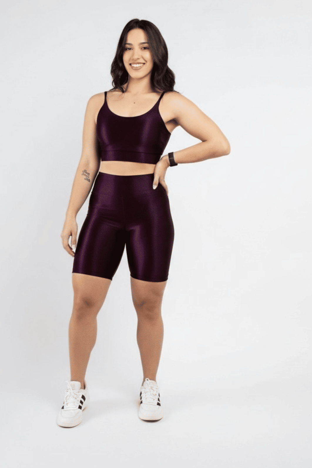 Conjunto Bermuda cor Vinho Canelado  + Top Alcinha