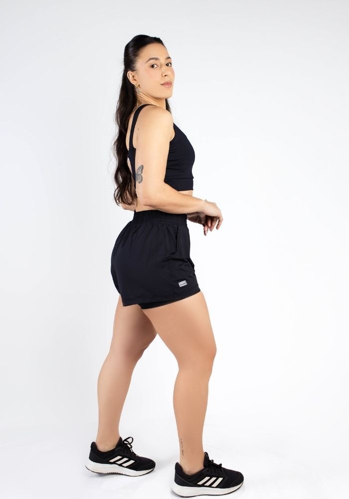 Conjunto Shorts Sobreposto Preto+ Top Alça Larga com Elástico Conjunto Shorts Sobreposto Preto+ Top Alça Larga com Elástico