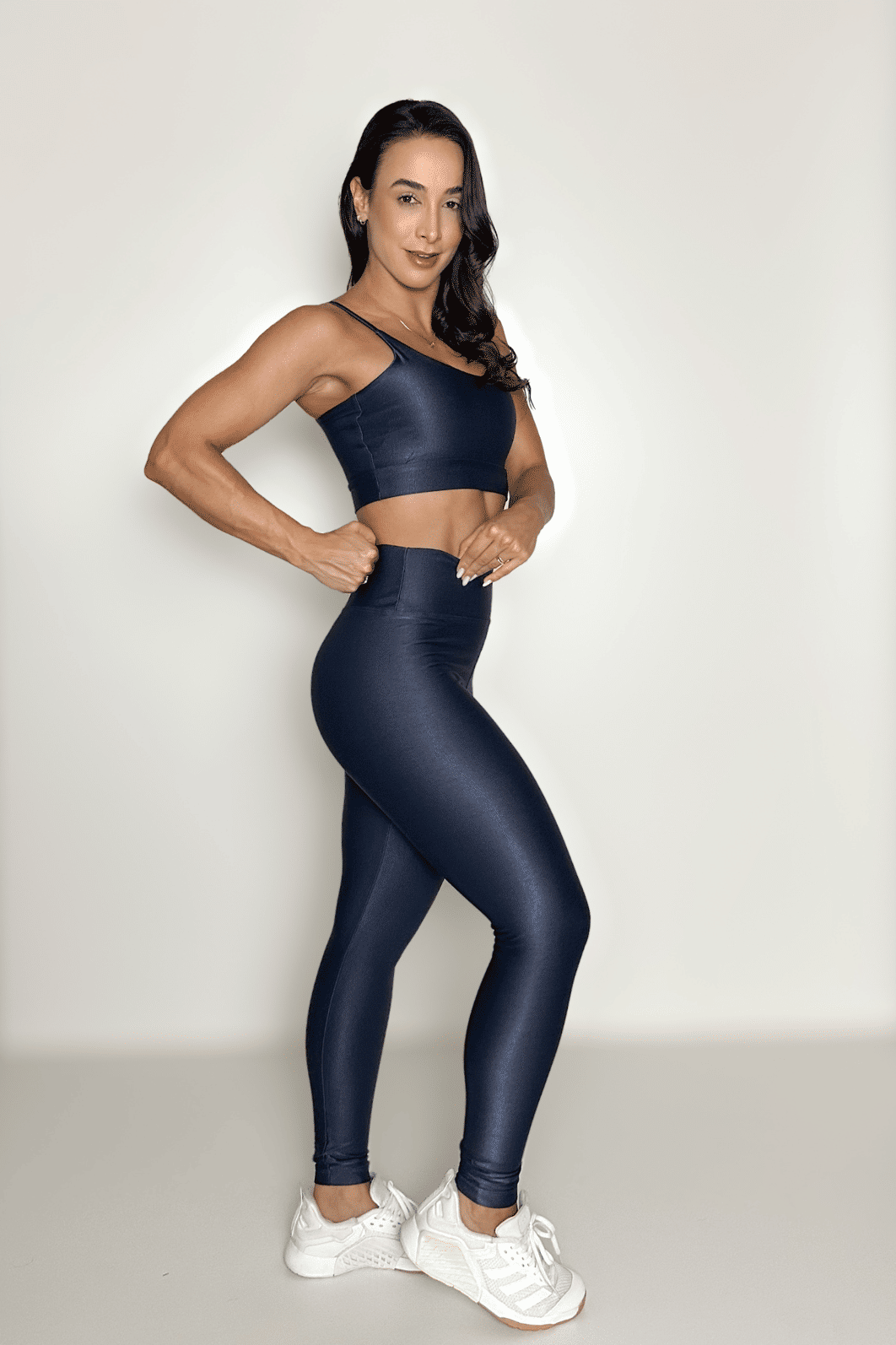 Conjunto Legging Canelado Cinza Grafiti + Top Alcinha Conjunto Legging Canelado Cinza Grafiti + Top Alcinha
