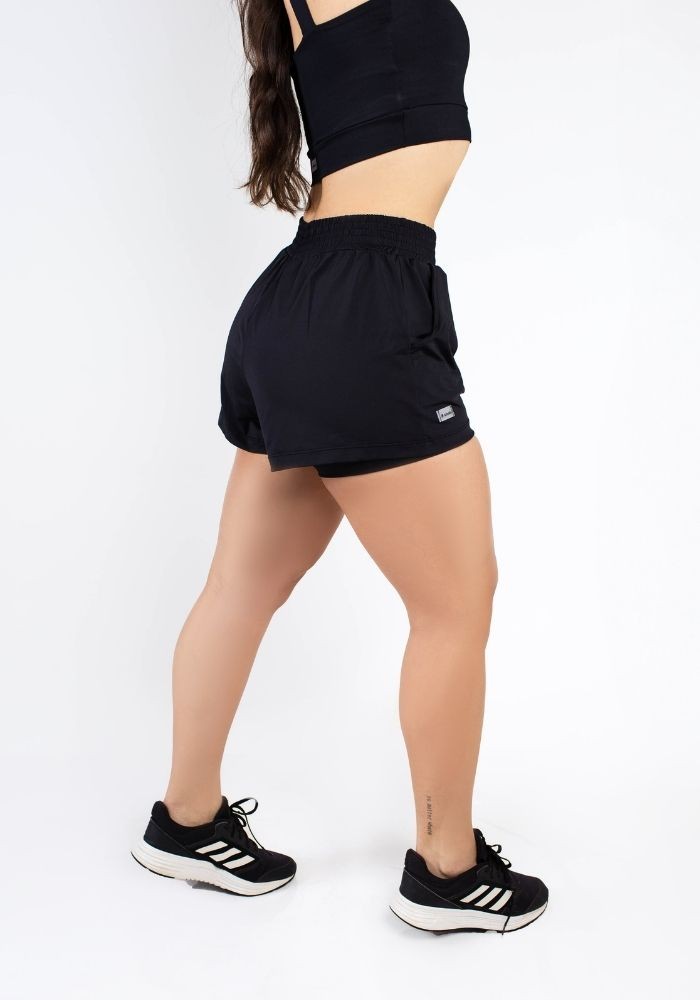 Conjunto Shorts Sobreposto Preto+ Top Alça Larga com Elástico Conjunto Shorts Sobreposto Preto+ Top Alça Larga com Elástico