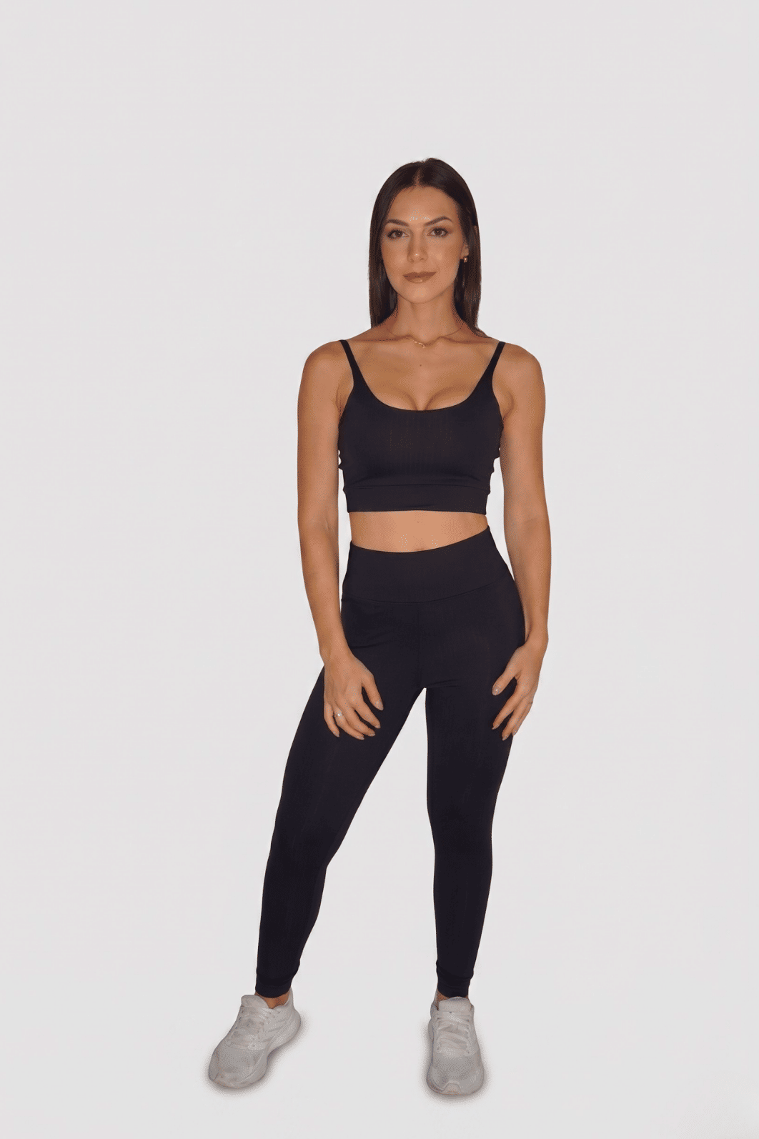 Legging Shape modelo levanta bumbum cor Preto