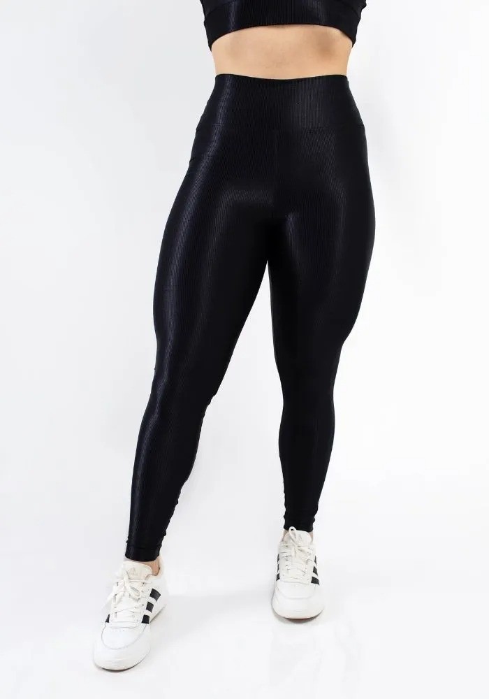 Conjunto Legging Canelado Preto + Top Alcinha Conjunto Legging Canelado Preto + Top Alcinha