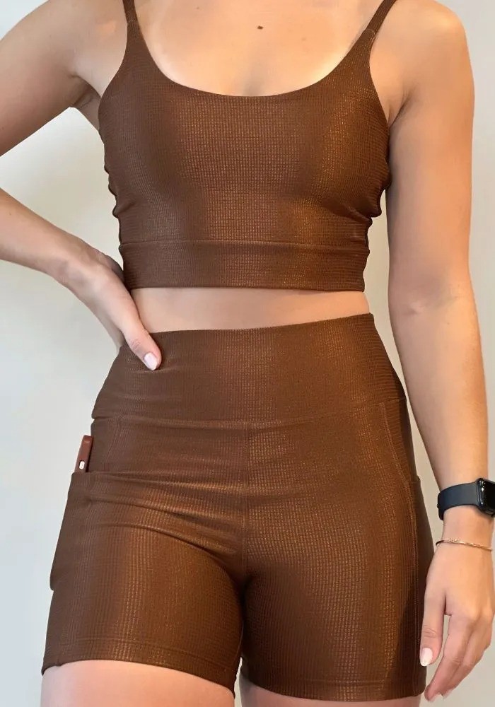 Conjunto Shorts com Bolso Marrom Coffe + Top Alcinha