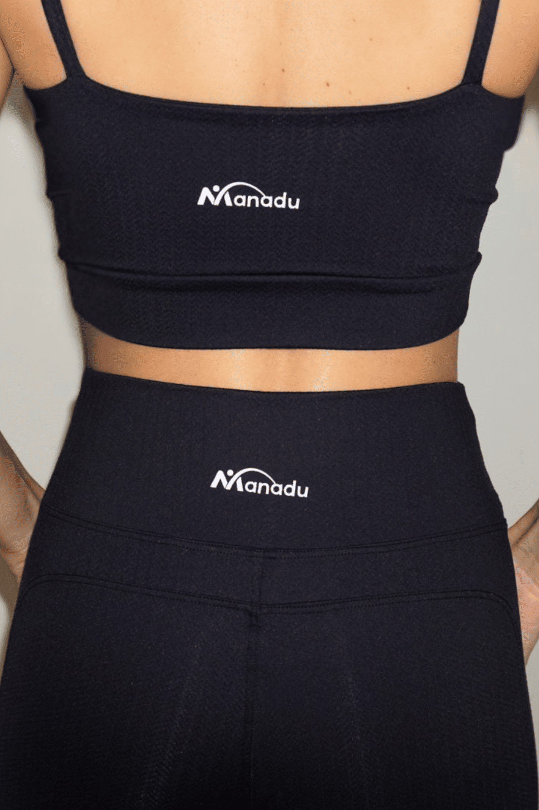 Legging Shape modelo levanta bumbum cor Preto