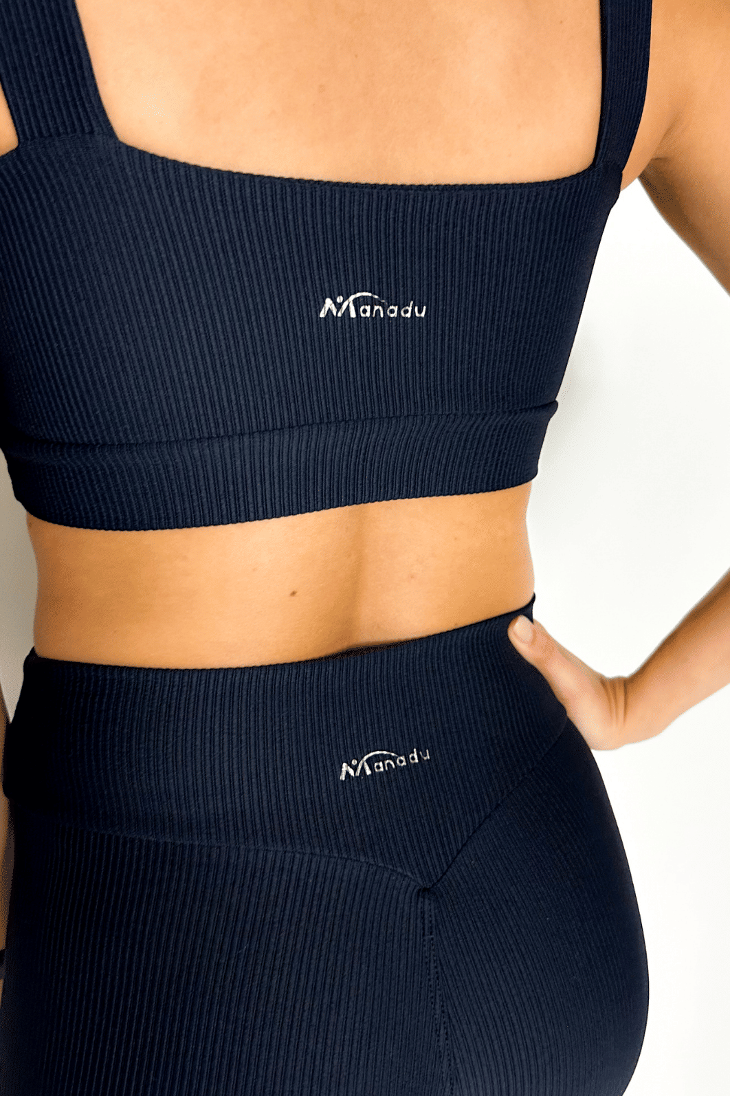 Legging Eleve cor Preto Canelado