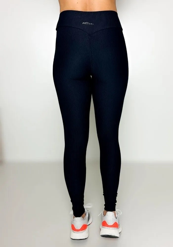Conjunto Legging Eleve Preto Canelado + Top com Elastico na alça