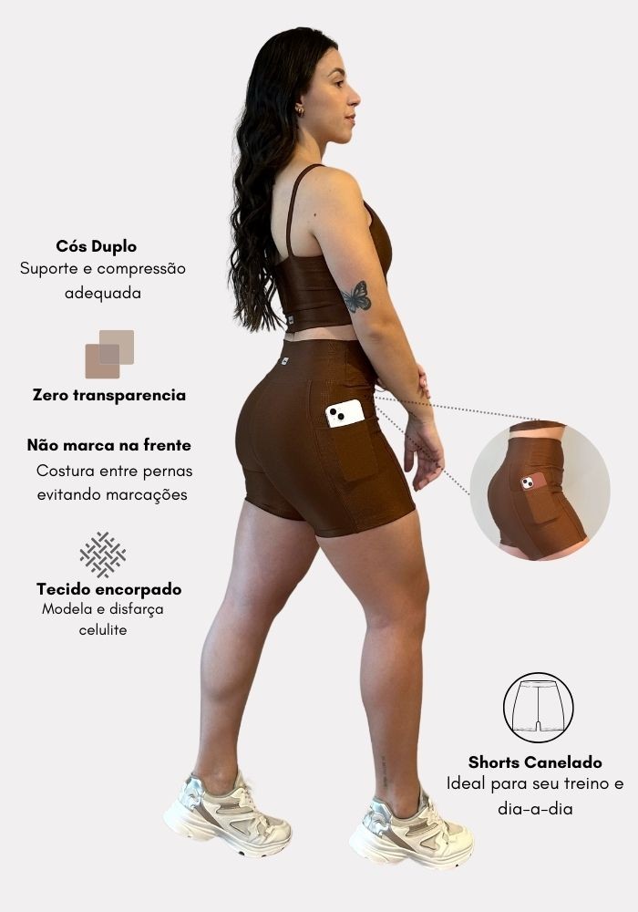 Shorts Bolso cor Coffee Marrom