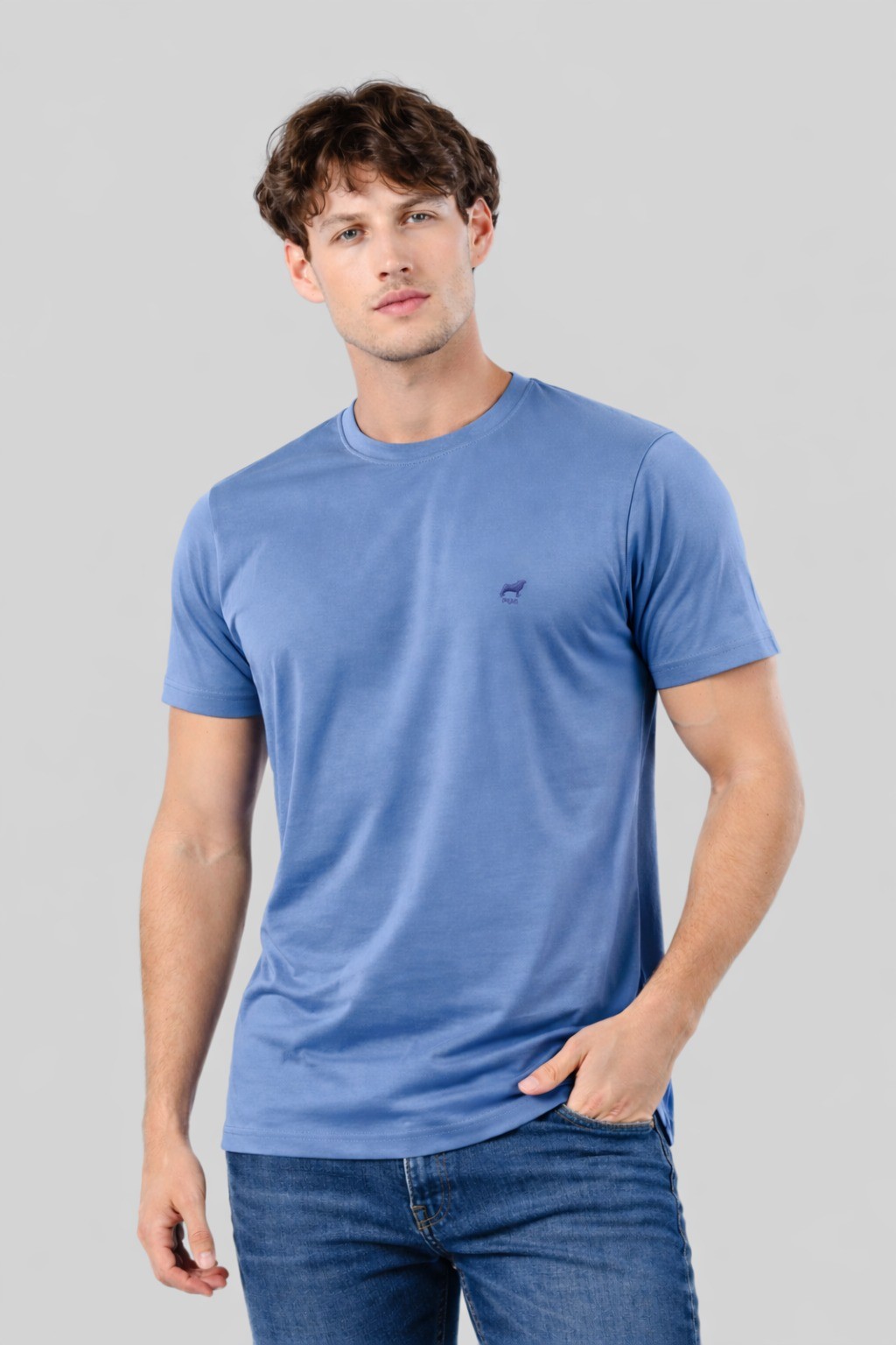 Camiseta Básica Pug Wear - AZUL JEANS Camiseta Básica Pug Wear - AZUL JEANS
