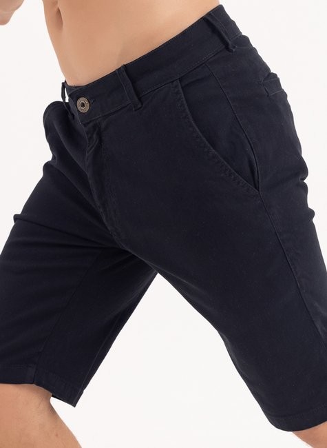 Bermuda Chino bolso Faca Sarja - Preto Bermuda Chino bolso Faca Sarja - Preto