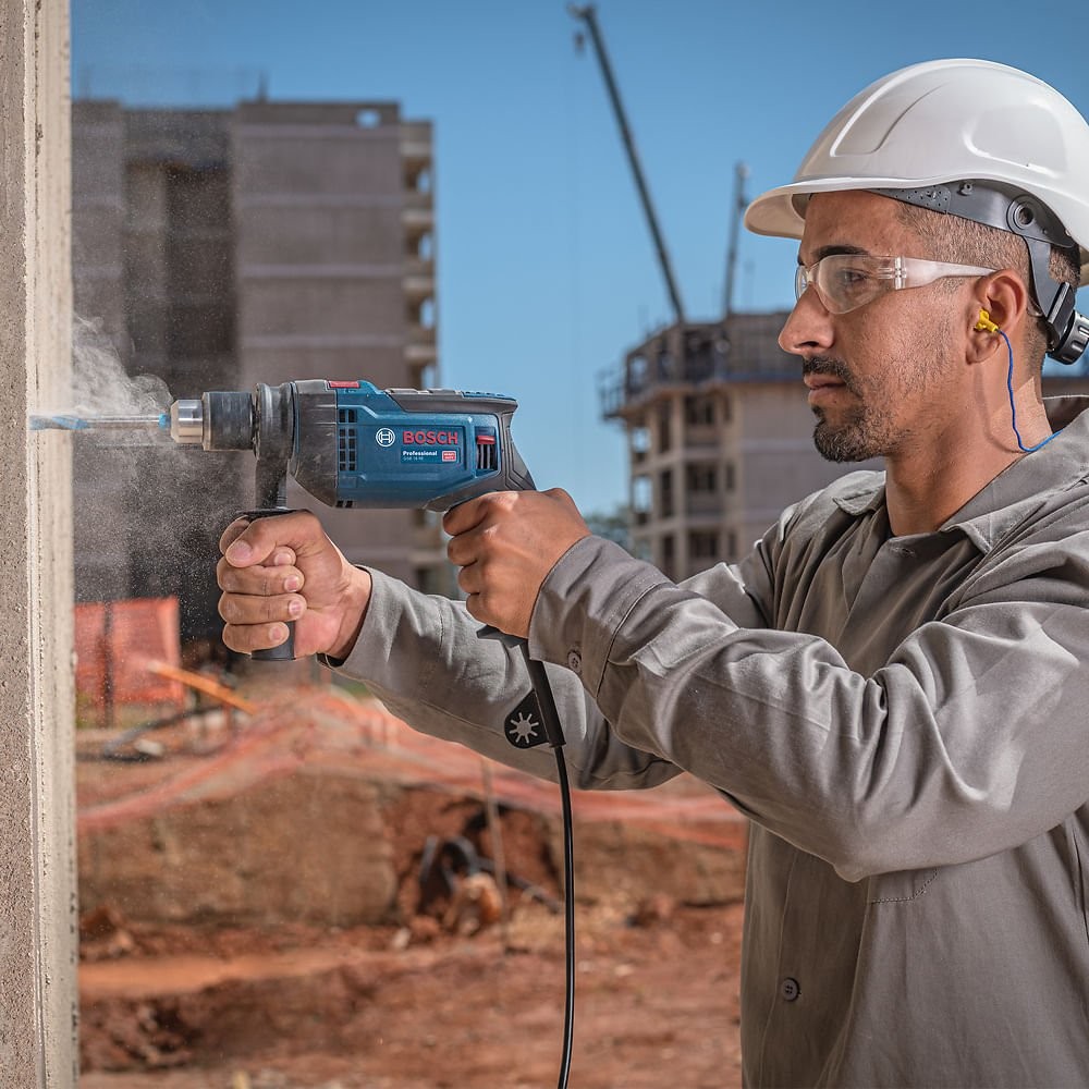 Furadeira Impacto GSB 16-RE 850W 220V Furadeira Impacto GSB 16-RE 850W 220V