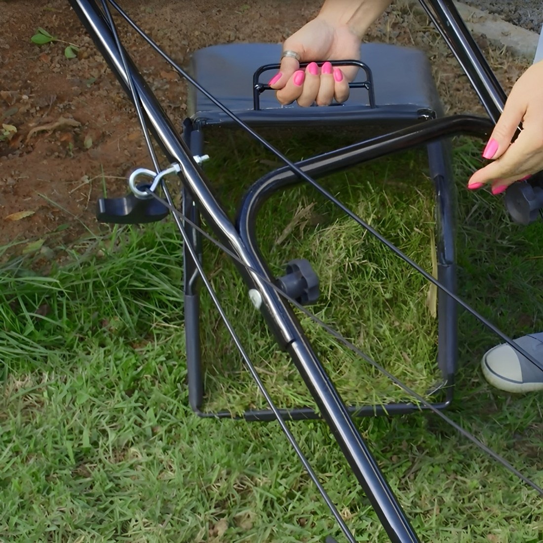 Cortador de Grama a Gasolina LF-55C 6,5HP 4 Tempos Com Recolhedor Trapp Cortador de Grama a Gasolina LF-55C 6,5HP 4 Tempos Com Recolhedor Trapp