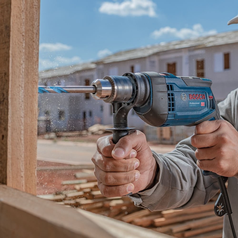 Furadeira Impacto GSB 16-RE 850W 220V Furadeira Impacto GSB 16-RE 850W 220V