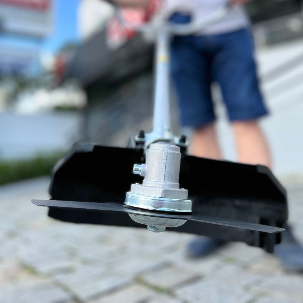 Máquina Roçadeira Lateral Gasolina CG-450 2 Tempos 42,7cc Garthen Máquina Roçadeira Lateral Gasolina CG-450 2 Tempos 42,7cc Garthen