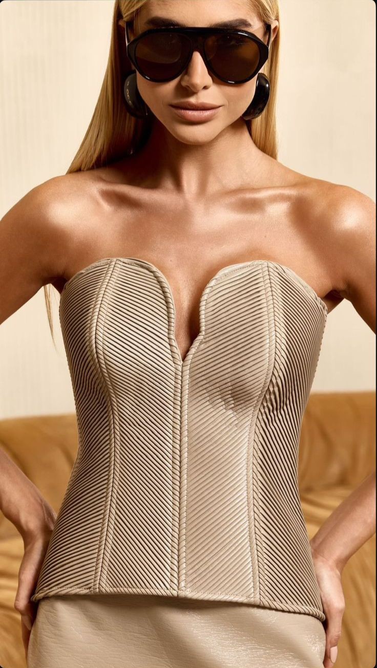 Conjunto couro corset tomara que caia