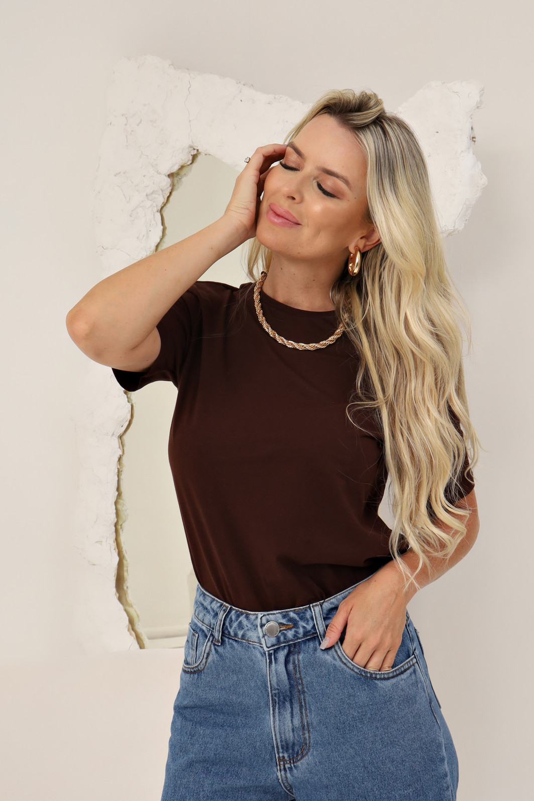 Camiseta em algodão com ombreiras Marrom Camiseta em algodão com ombreiras Marrom