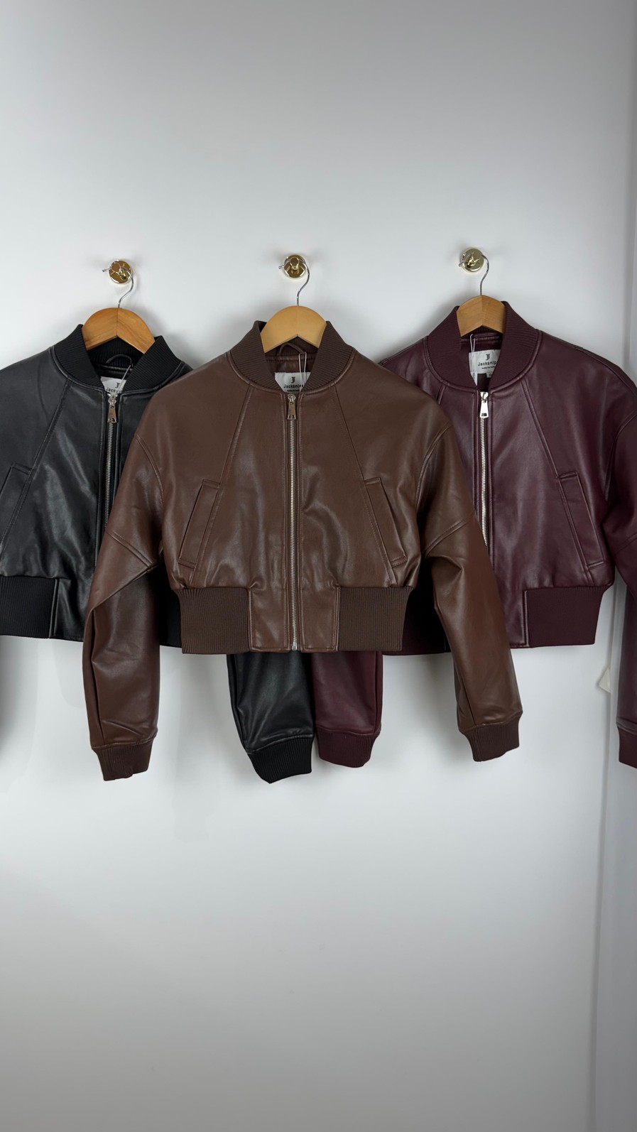 Jaqueta curta de courino marrom Jaqueta curta de courino marrom