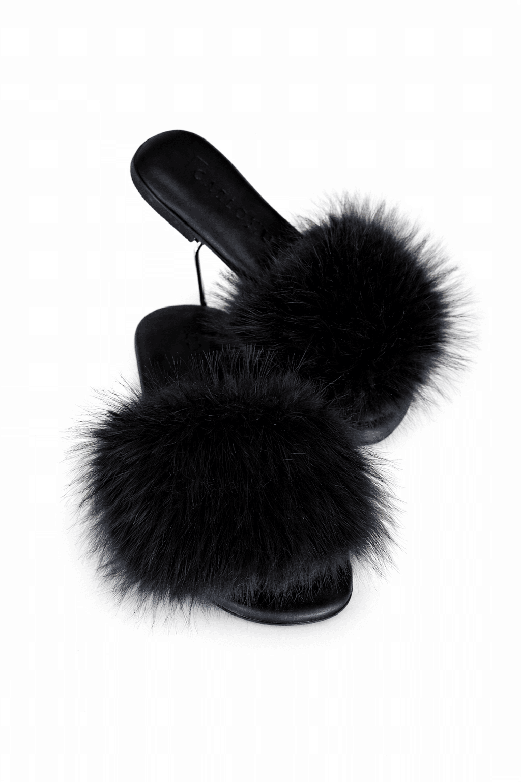 Flat com pelo preta Flat com pelo preta