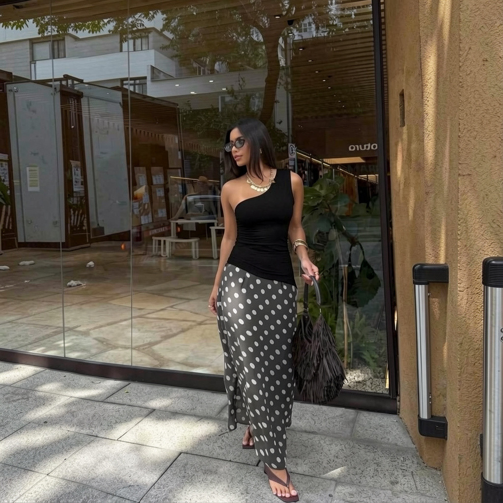 Blusa de um ombro só em poliamida preta Blusa de um ombro só em poliamida preta