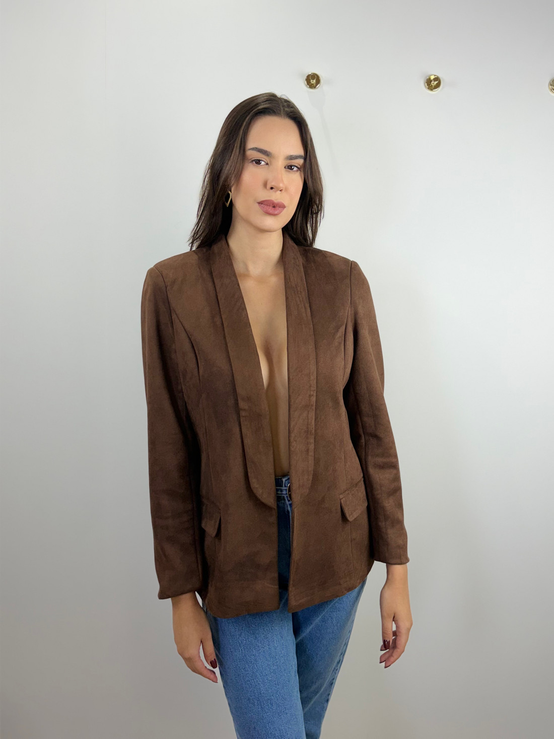 Blazer em suede lapela ampla marrom Blazer em suede lapela ampla marrom