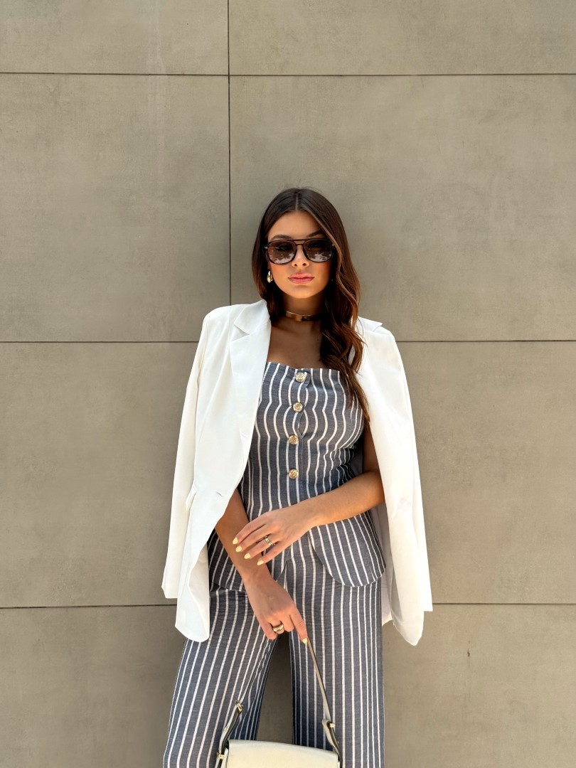 Conjunto listrado tomara que caia e calça cinza Conjunto listrado tomara que caia e calça cinza